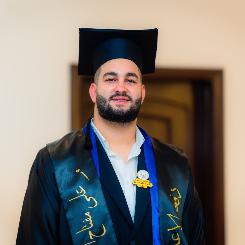 علي اسميو